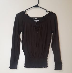 Derek Heart- Tied up Long Sleeve Top